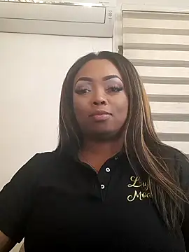 Snapshot of sweetlinddsay chatting on 09.13.25 sweetlinddsay online show from 09.13.25