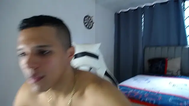 Snapshot of DavidAngell7 chatting on 11.30.25 DavidAngell7 online show from 11.30.25