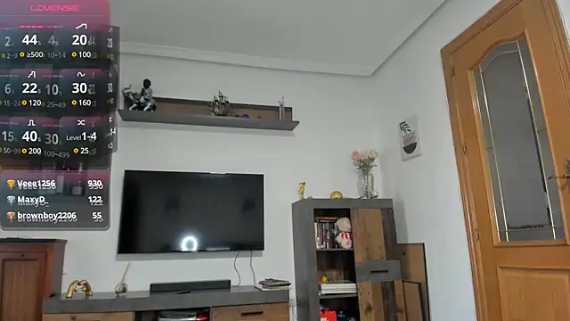 adellle online show from 12.04.24