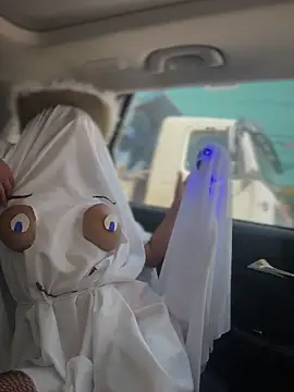 sexi noemi online show from 10.31.25