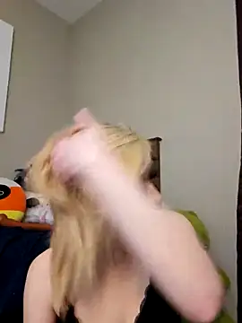 AmethystFoxx online show from 02.14.25