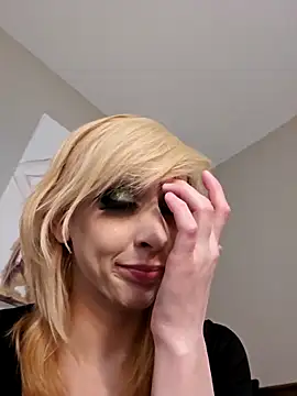 AmethystFoxx online show from 03.14.25