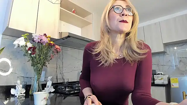 ashleymilf 1 online show from 02.21.25