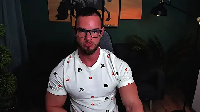 Snapshot of marcobadass chatting on 02.19.25 marcobadass online show from 02.19.25