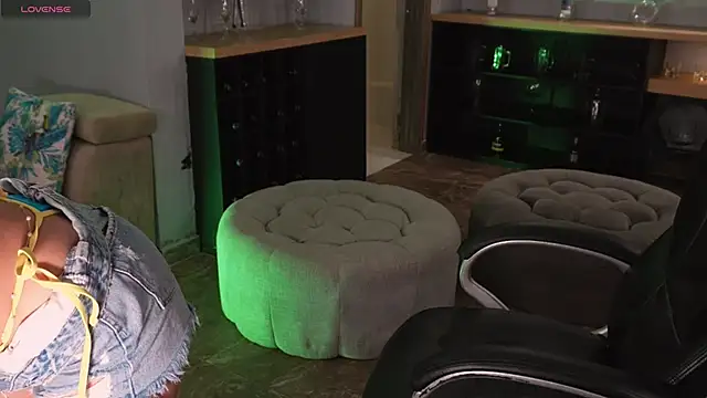 NaomiSainz online show from 11.26.25