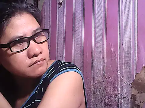 sweetsosie18 online show from 10.16.25