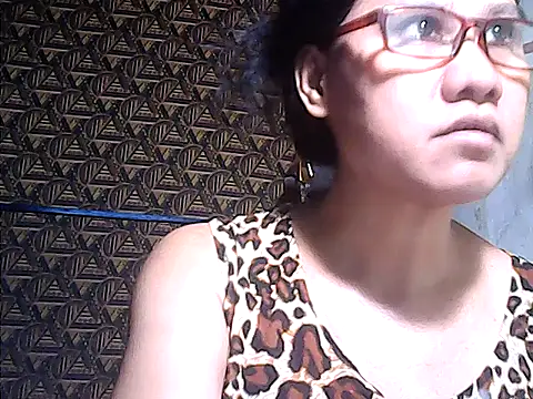 Snapshot of sweetsosie18 chatting on 06.11.26 sweetsosie18 online show from 06.11.26