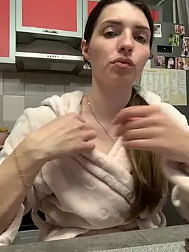 SeducingYoghourt online show from 03.04.25