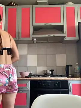 SeducingYoghourt online show from 09.16.25