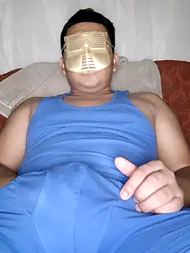 Efrain2090 online show from 11.07.25