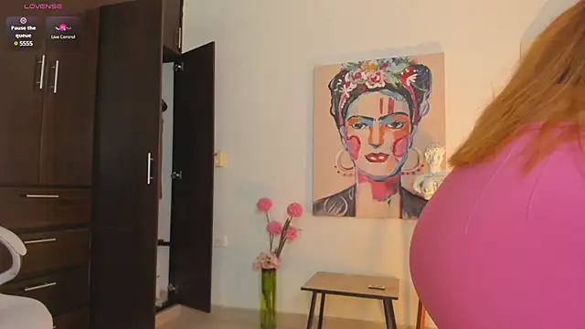Snapshot of ROSE__15 chatting on 02.14.25 ROSE 15 online show from 02.14.25