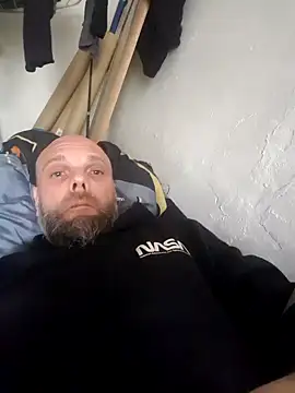 Ladyshaker82 online show from 02.26.25