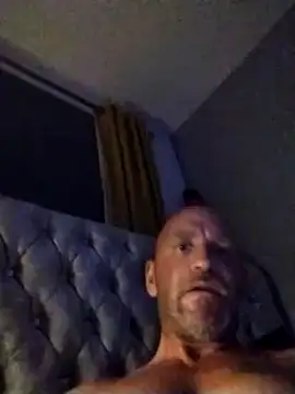 Snapshot of Verynaughtyx chatting on 09.30.25 Verynaughtyx online show from 09.30.25