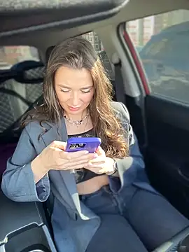 Emma Catt online show from 03.16.25