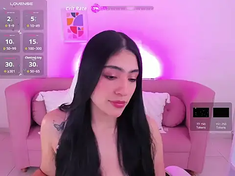 Snapshot of tatiana_prada chatting on 10.23.25 tatiana prada online show from 10.23.25