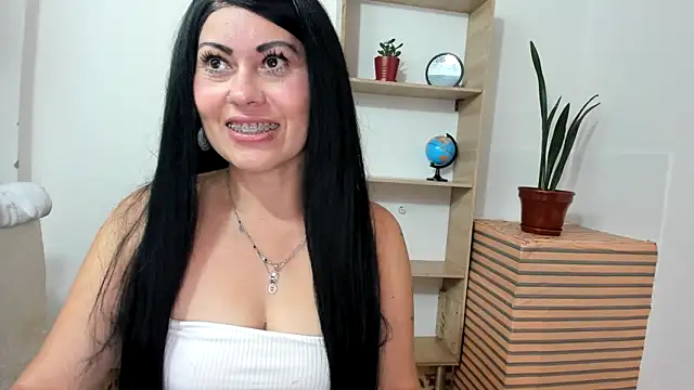 Tania mature online show from 09.26.25