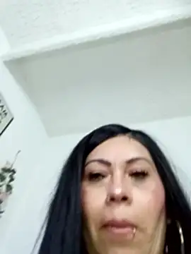 Tania mature online show from 06.20.26