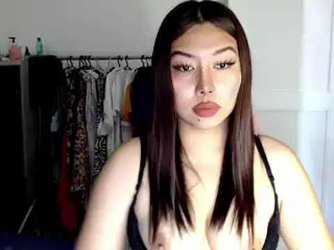 urqueendominant online show from 02.06.25