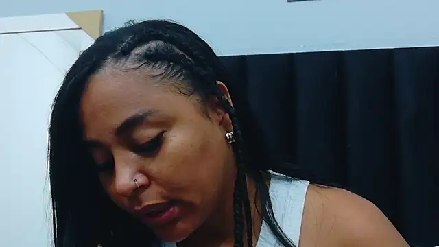 colombiamommy online show from 10.27.25