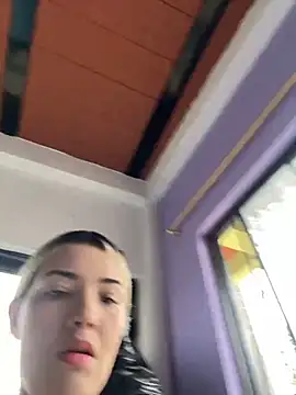 Snapshot of Sarita-candy chatting on 02.21.25 Sarita-candy online show from 02.21.25