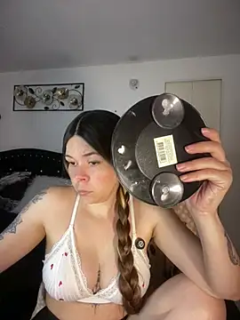 carolina16love online show from 04.17.26