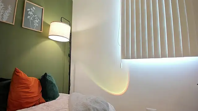 karlye 5 online show from 10.20.25