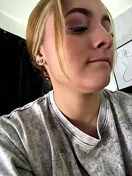 Emiily W online show from 01.08.26