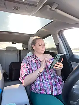 Snapshot of Bondgirl_013 chatting on 12.09.24 Bondgirl 013 online show from 12.09.24