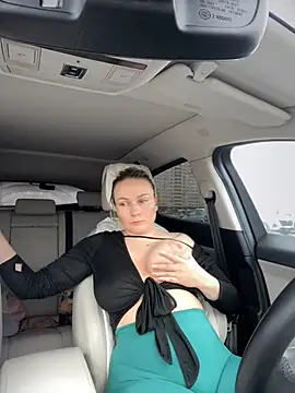 Snapshot of Bondgirl_013 chatting on 01.17.25 Bondgirl 013 online show from 01.17.25