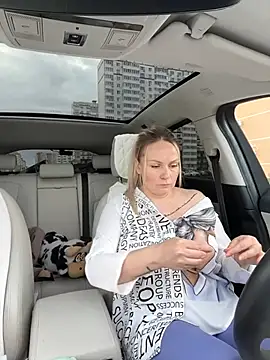 Snapshot of Bondgirl_013 chatting on 03.20.25 Bondgirl 013 online show from 03.20.25