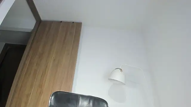 Snapshot of my_lovely_mia chatting on 06.13.26 my lovely mia online show from 06.13.26