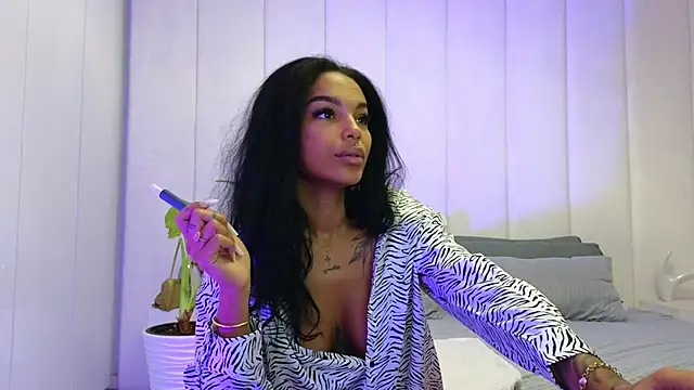 KimiBrown online show from 01.07.25