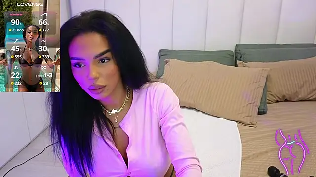 KimiBrown online show from 03.10.25