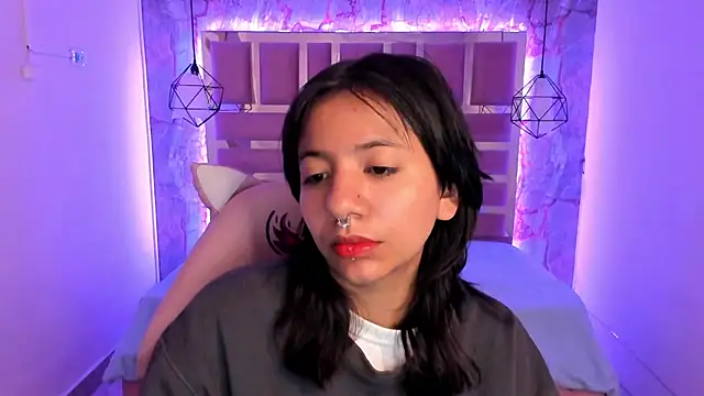 Nami usagi online show from 12.16.24