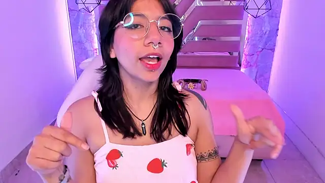 Nami usagi online show from 01.04.25