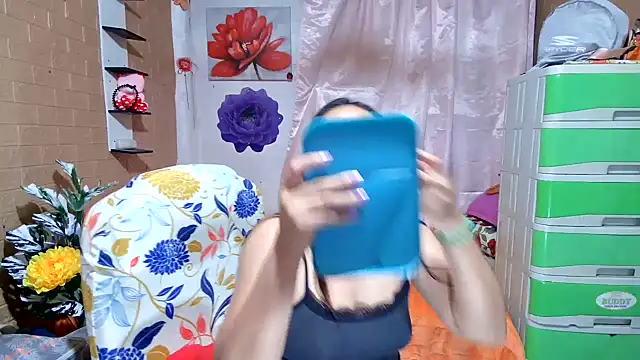 Snapshot of M_e_c_e_l chatting on 06.07.26 M e c e l online show from 06.07.26