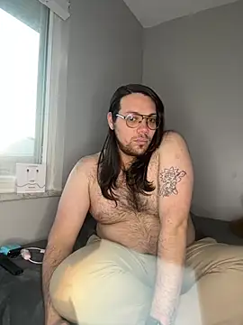 Snapshot of lucasgalacticman chatting on 03.18.25 lucasgalacticman online show from 03.18.25