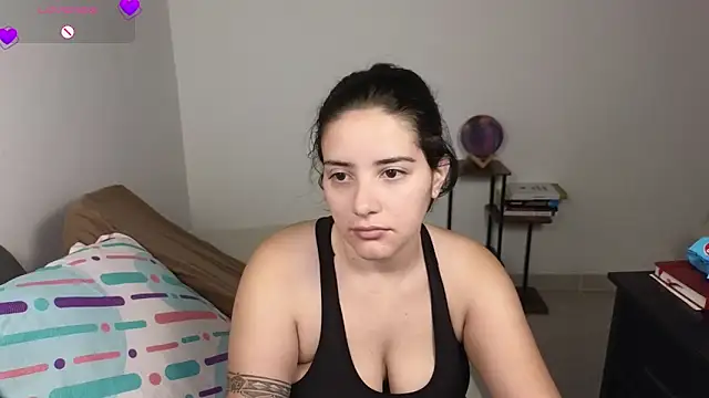 Snapshot of blue__moon_ chatting on 03.01.26 blue moon online show from 03.01.26