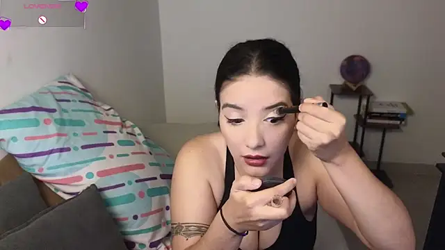 Snapshot of blue__moon_ chatting on 03.02.26 blue moon online show from 03.02.26