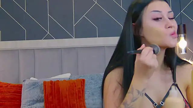 EmyLaveau online show from 01.14.26