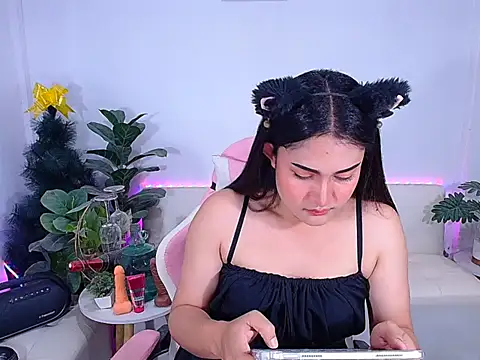 Snapshot of plysaithailand chatting on 12.02.25 plysaithailand online show from 12.02.25