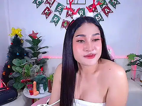 Snapshot of plysaithailand chatting on 12.22.25 plysaithailand online show from 12.22.25