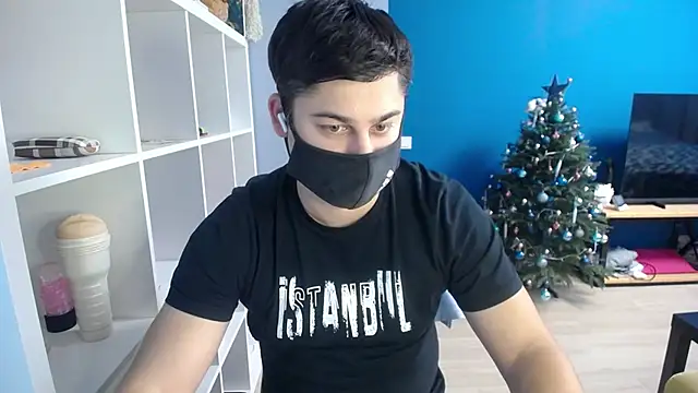 Snapshot of Tomguys chatting on 01.15.25 Tomguys online show from 01.15.25
