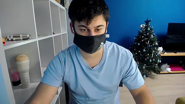 Snapshot of Tomguys chatting on 01.15.25 Tomguys online show from 01.15.25
