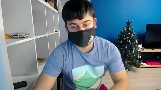 Snapshot of Tomguys chatting on 01.19.25 Tomguys online show from 01.19.25