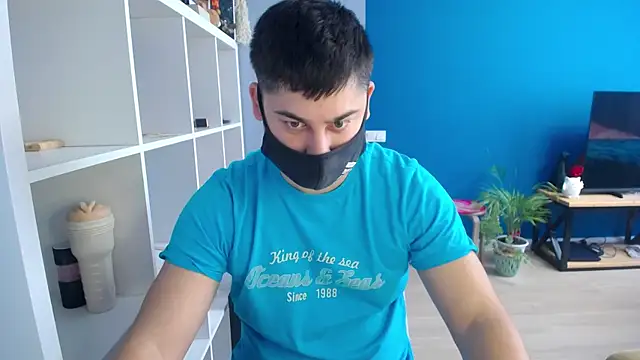 Snapshot of Tomguys chatting on 02.16.25 Tomguys online show from 02.16.25