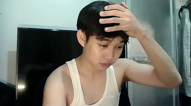 Snapshot of alfonsoasiancutie chatting on 12.31.24 alfonsoasiancutie online show from 12.31.24