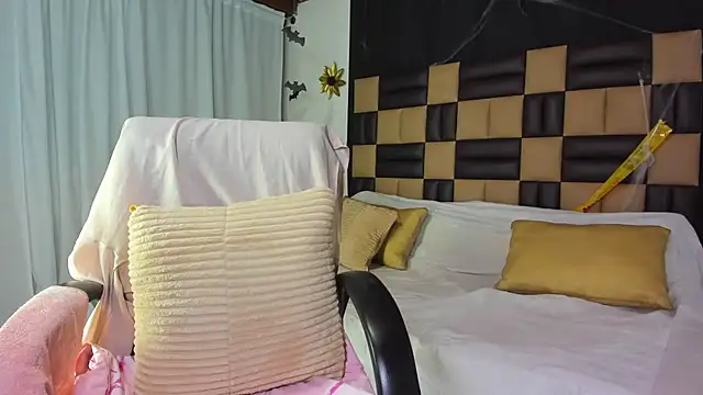 BarbieKano online show from 11.02.25