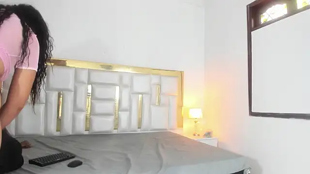 Kylieandjhonny online show from 03.16.25