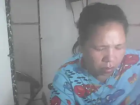 Snapshot of hotwet_mama4uxx chatting on 02.09.25 hotwet mama4uxx online show from 02.09.25